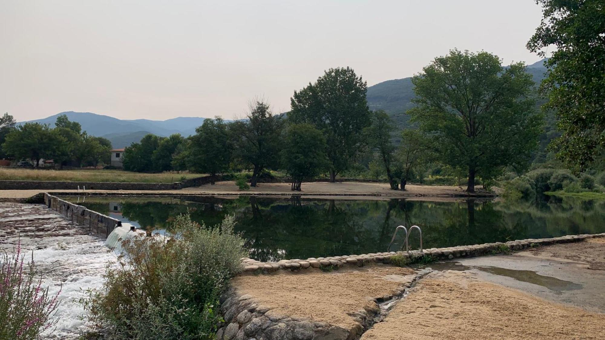 Apartamentos En El Valle Del Jerte Flores Para Angela Cabezuela Del Valle Εξωτερικό φωτογραφία