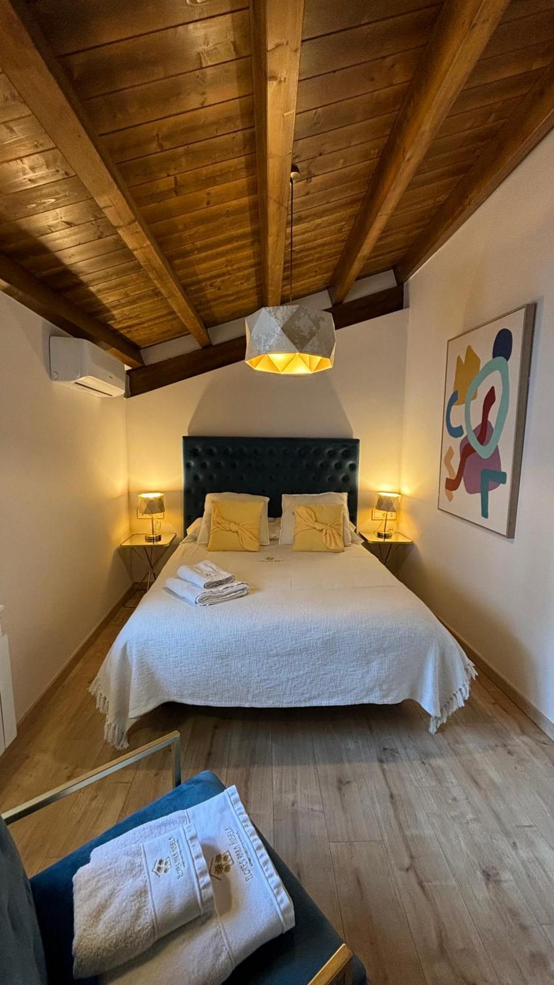 Apartamentos En El Valle Del Jerte Flores Para Angela Cabezuela Del Valle Εξωτερικό φωτογραφία